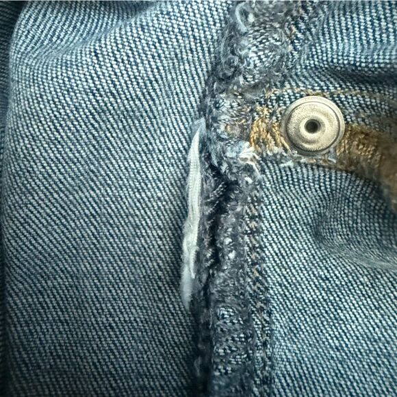 Universal Thread Blue Skinny Jeans with Distressed Details - Picture 5 of 5